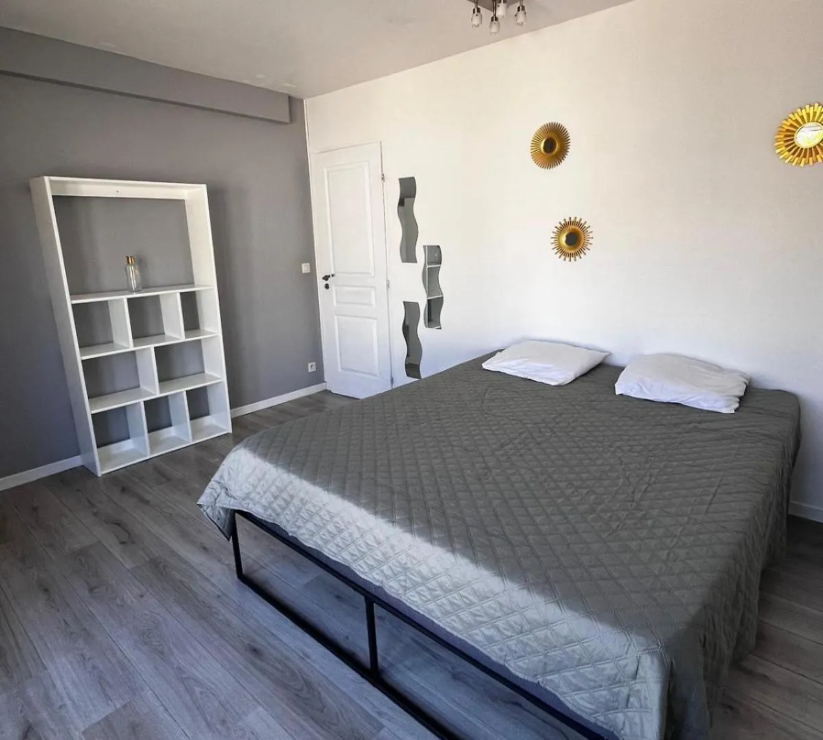 Maison Individuelle Grillon 4 Chambres Villa